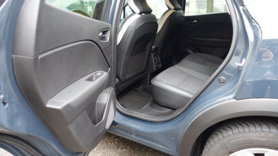 Renault Captur Full Hybrid E-Tech 145 CV Intens (14)