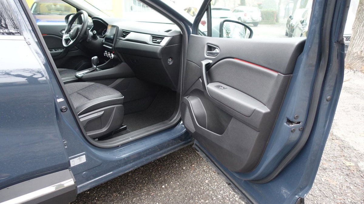 Renault Captur Full Hybrid E-Tech 145 CV Intens (16)