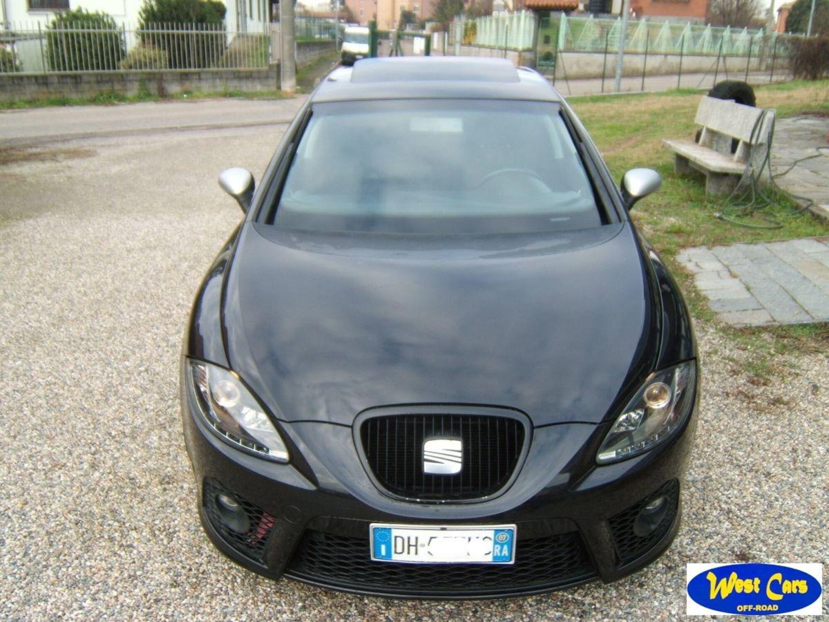 SEAT Leon 2.0 TSI DSG FR (2)