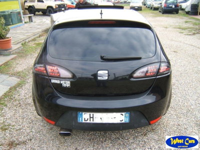 SEAT Leon 2.0 TSI DSG FR (4)