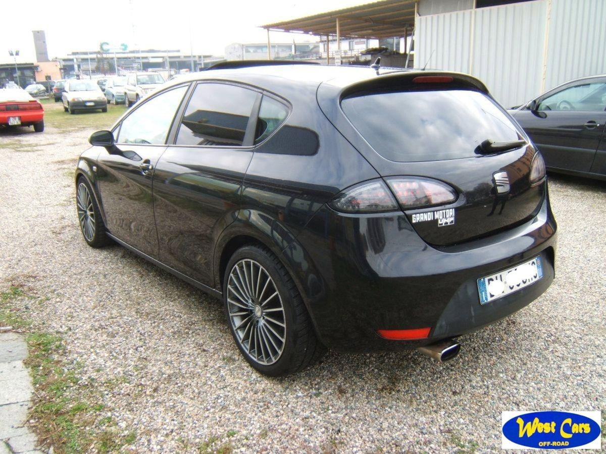 SEAT Leon 2.0 TSI DSG FR (5)
