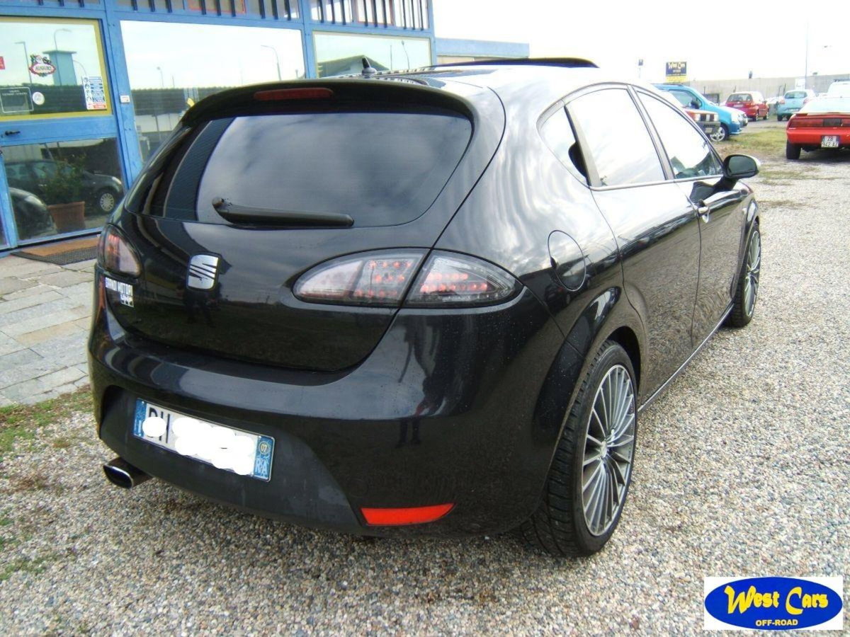 SEAT Leon 2.0 TSI DSG FR (6)