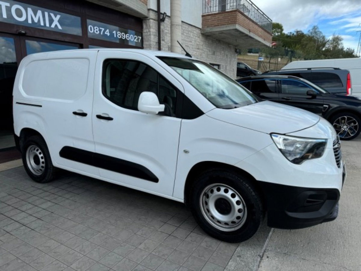 Opel Combo Furgone 1.3 CDTI 75CV 3p. Van (8)