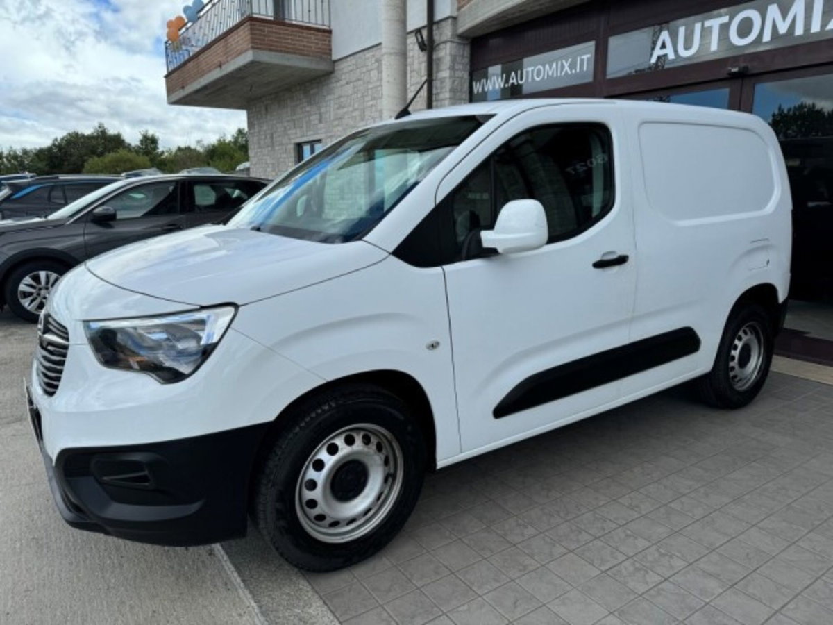 Opel Combo Furgone 1.3 CDTI 75CV 3p. Van (9)
