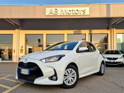 Toyota Yaris 1.0 5 porte Active usata
