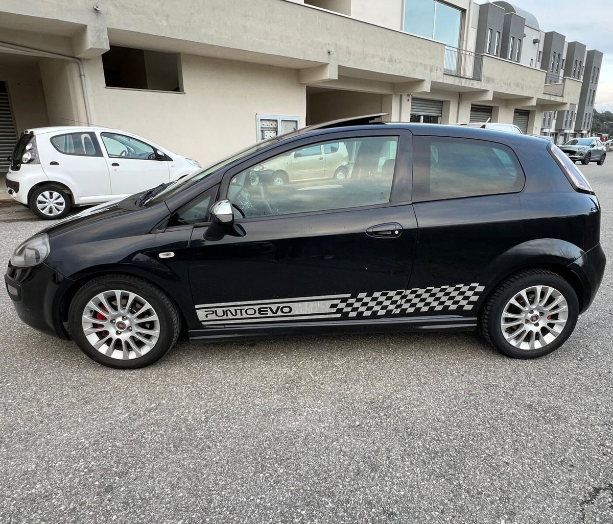 Fiat Punto Evo 1.6 Mjt DPF 3 porte Sport (5)
