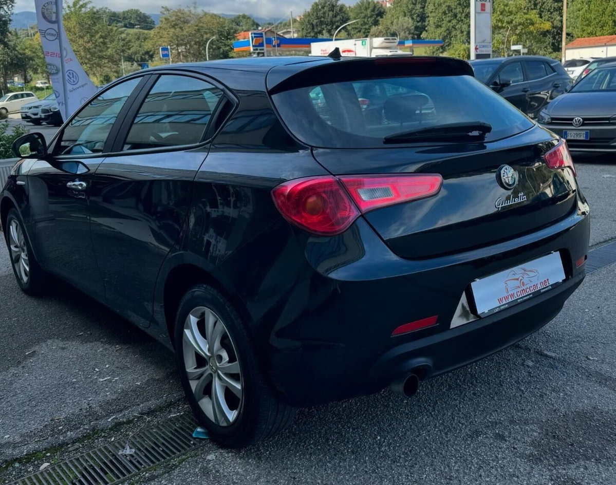 Alfa Romeo Giulietta 1.6 JTDm-2 Exclusive (3)