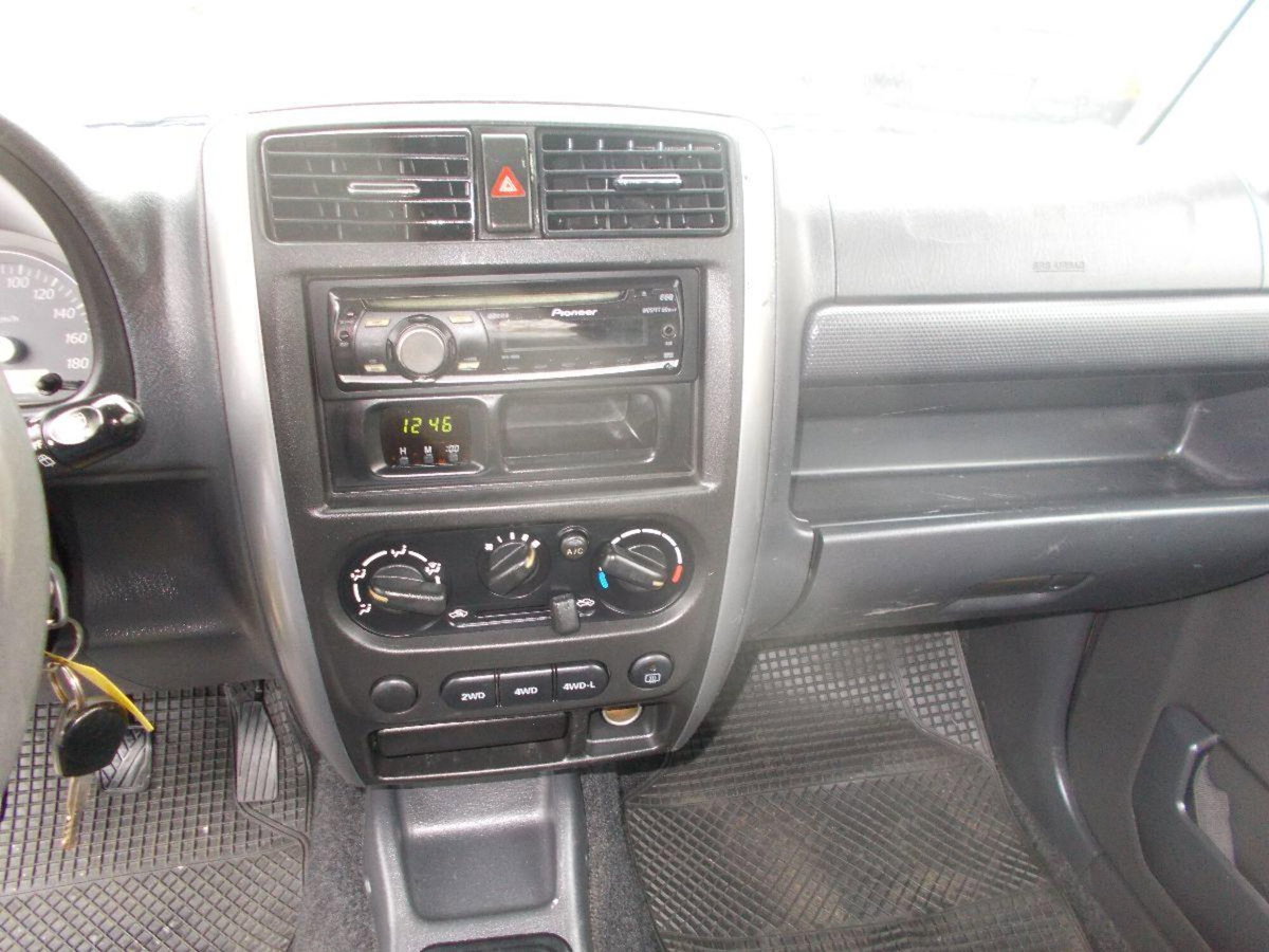 Suzuki Jimny 1.5 DDiS cat 4WD JLX Più (12)