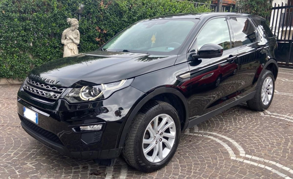 Land Rover Discovery Sport 2.0 TD4 150 CV Pure (2)