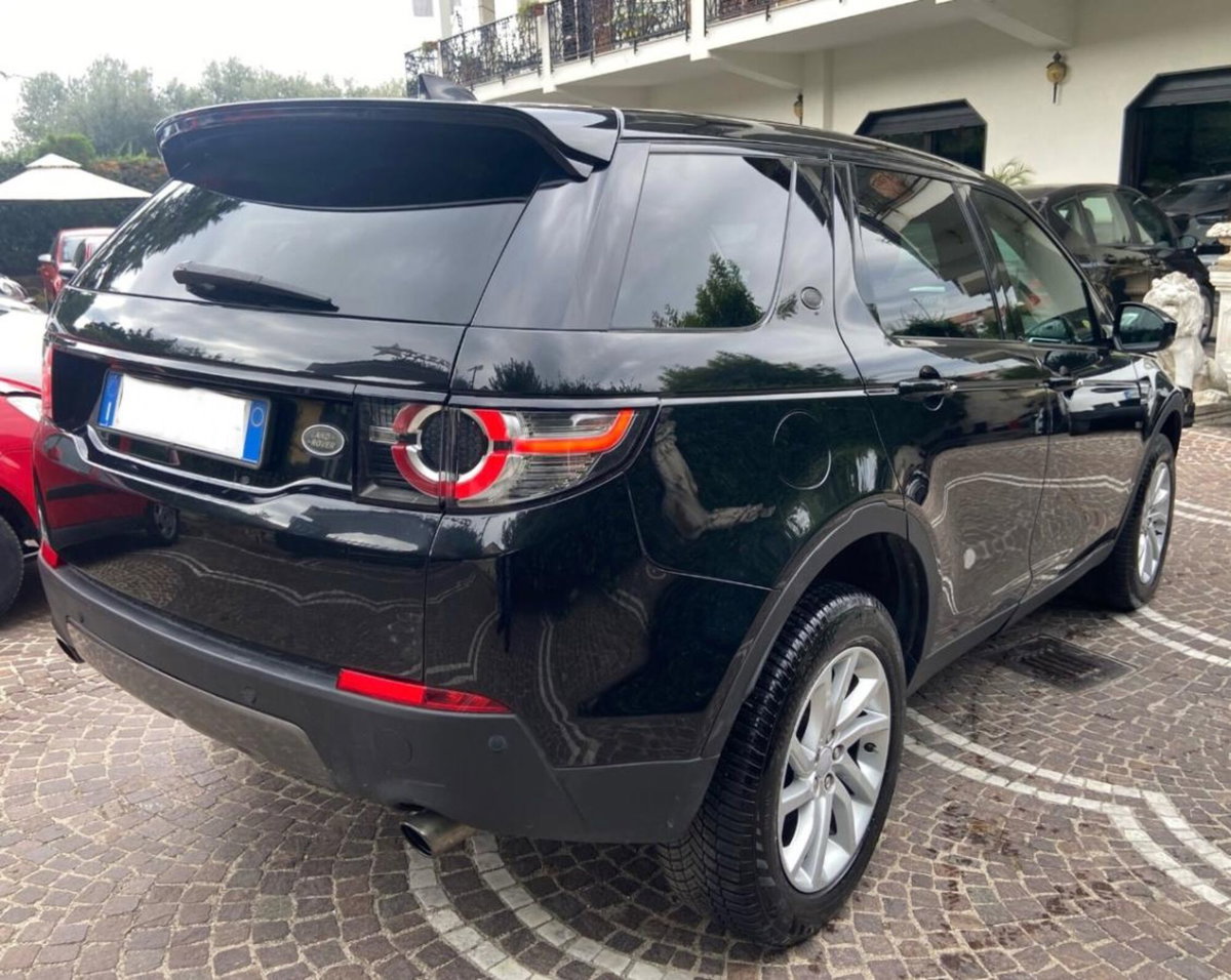 Land Rover Discovery Sport 2.0 TD4 150 CV Pure (3)