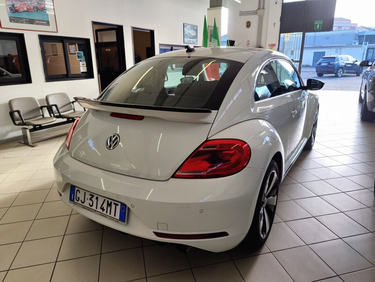 Volkswagen Maggiolino 2.0 TSI DSG Sport BlueMotion Technology (5)