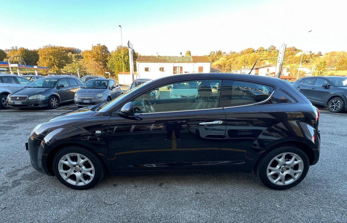 Alfa Romeo MiTo 1.3 JTDm-2 95 CV S&S Distinctive Sport Pack (3)