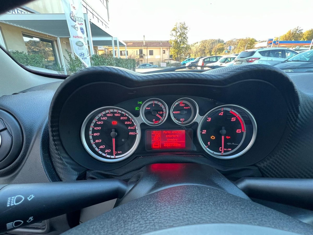 Alfa Romeo MiTo 1.3 JTDm-2 95 CV S&S Distinctive Sport Pack (7)