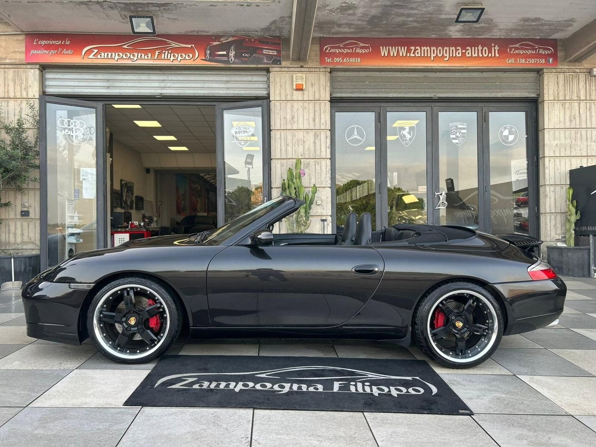 Porsche 911 Cabrio Carrera 4 cat (2)