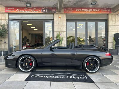 Porsche 911 Cabrio Carrera 4 cat usata