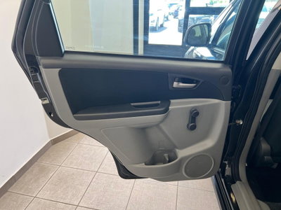 Suzuki SX4 DDiS 16V Urban Line (11)
