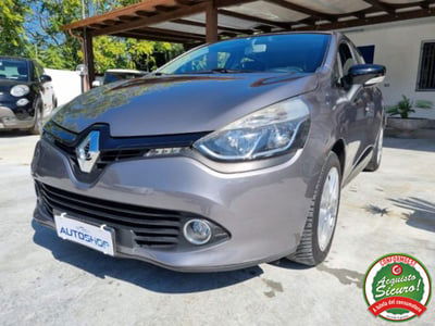 Renault Clio 1.2 75CV 5 porte Wave usata