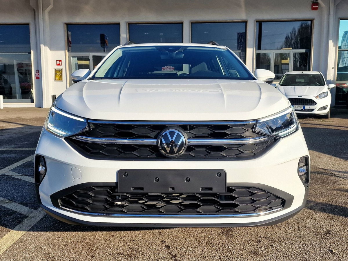 Volkswagen Taigo 1.0 tsi Life 95cv (2)