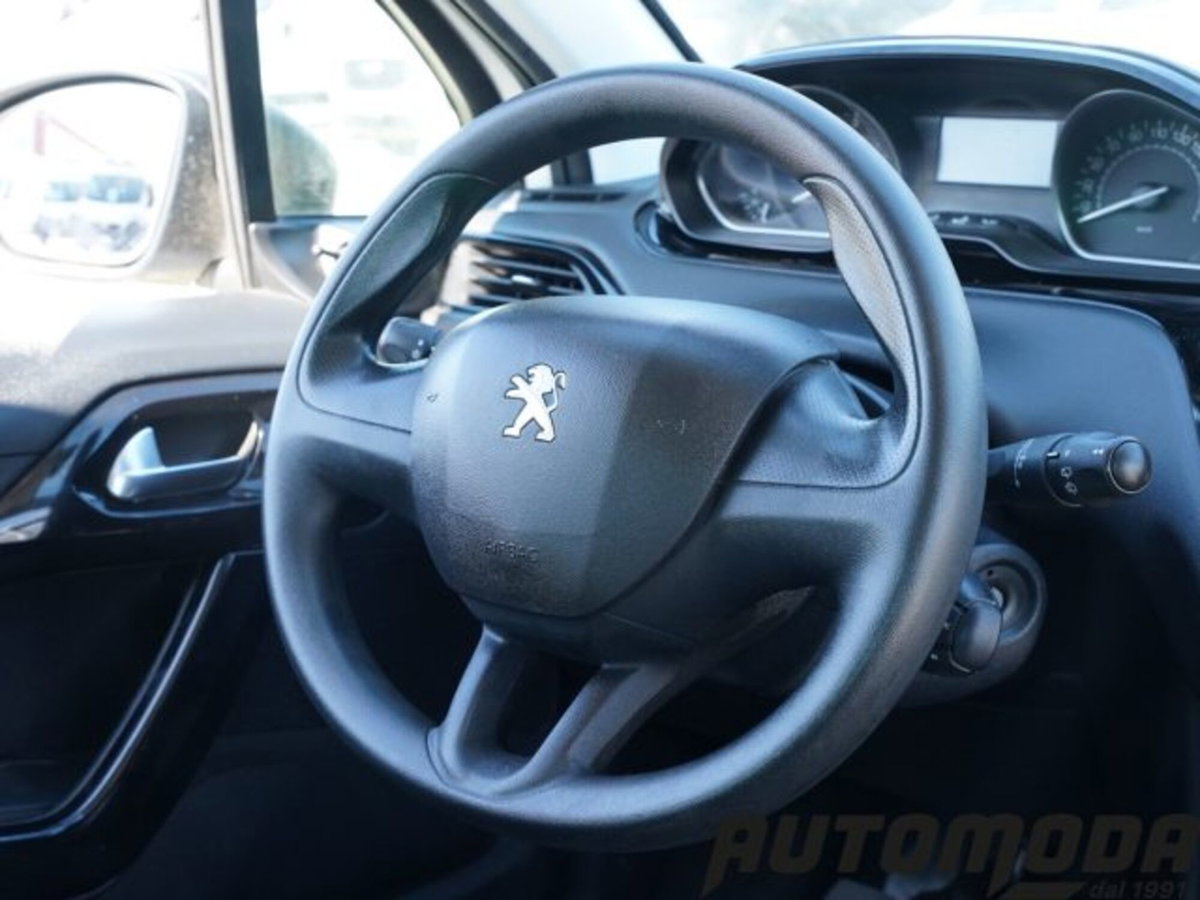 Peugeot 208 75 5 porte Van (13)