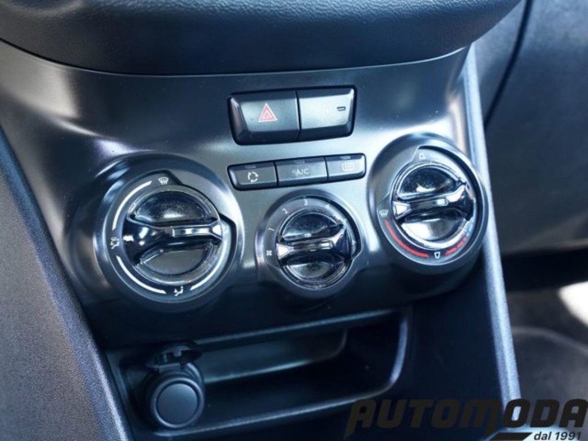 Peugeot 208 75 5 porte Van (16)