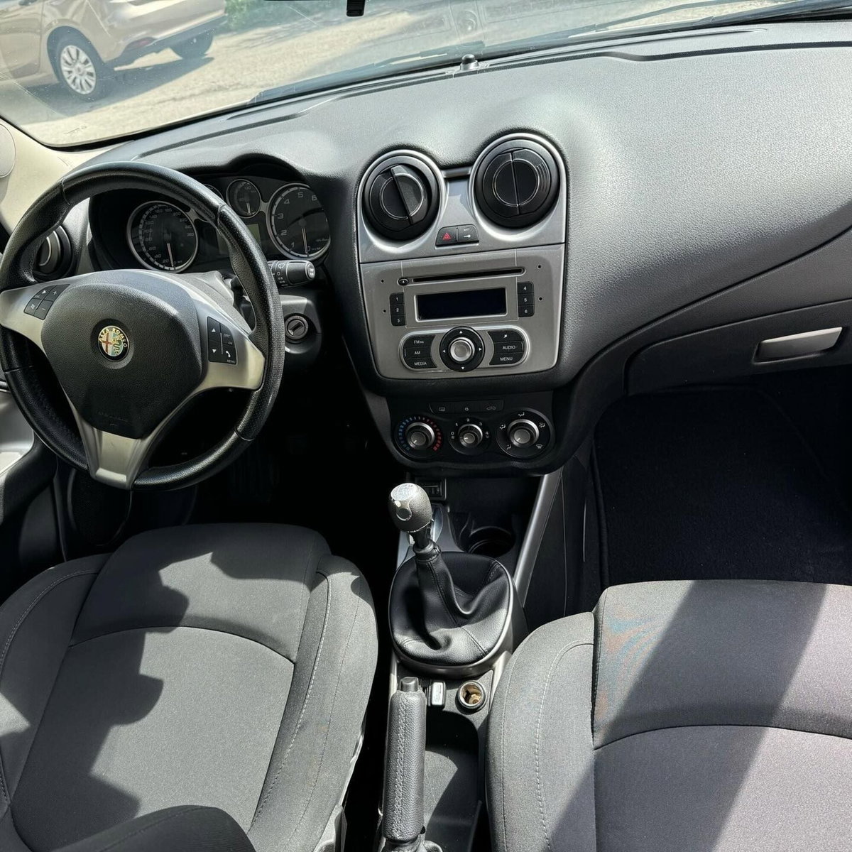Alfa Romeo MiTo 1.4 T 120 CV GPL Distinctive Sport Pack (6)