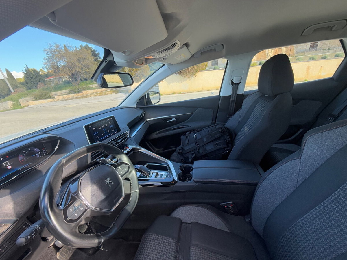 Peugeot 3008 BlueHDi 130 S&S EAT8 Allure Pack (12)