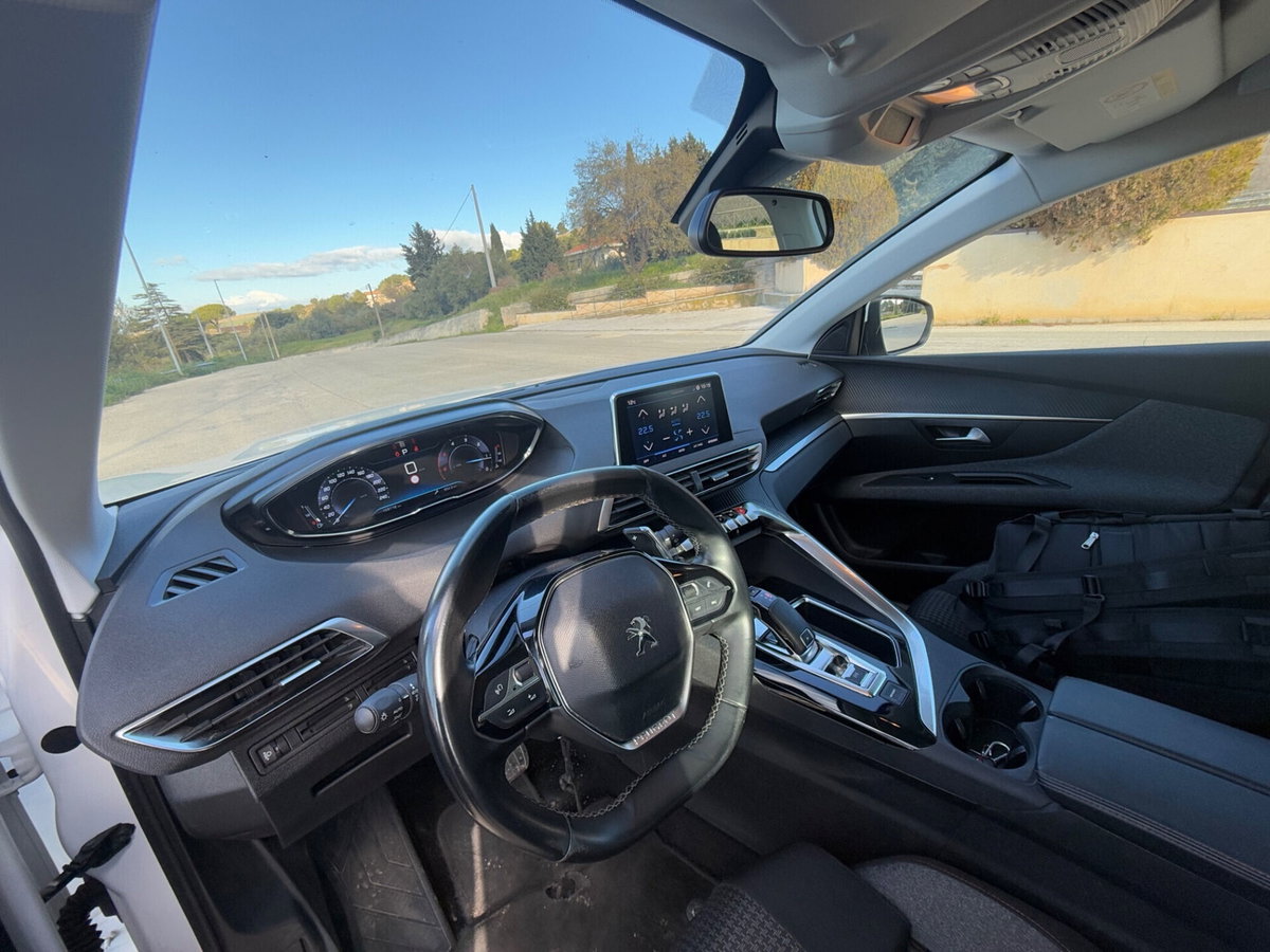 Peugeot 3008 BlueHDi 130 S&S EAT8 Allure Pack (14)
