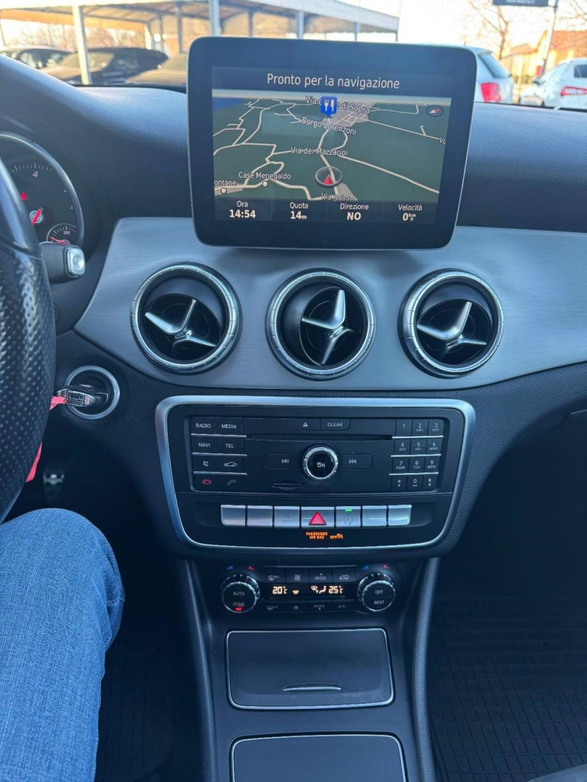 Mercedes-Benz CLA Shooting Brake 200 d Automatic Premium (14)