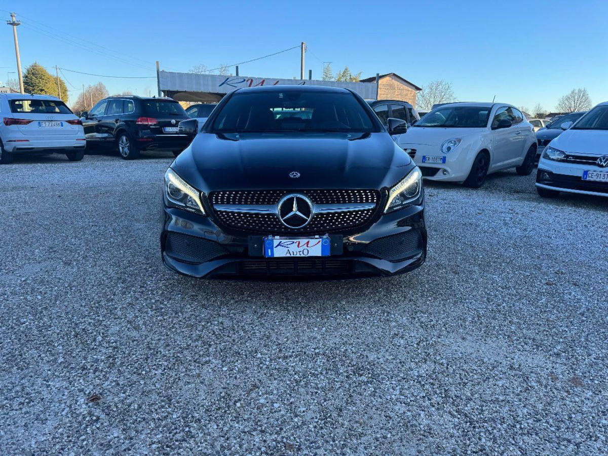 Mercedes-Benz CLA Shooting Brake 200 d Automatic Premium (6)