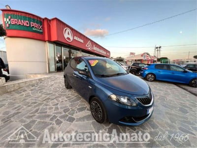 Lancia Ypsilon 1.0 FireFly 5 porte S&S Hybrid Gold Plus usata