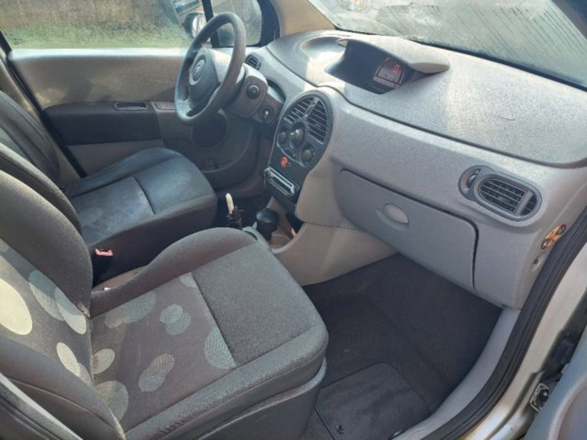 Renault Modus 1.2 16V Dynamique (6)