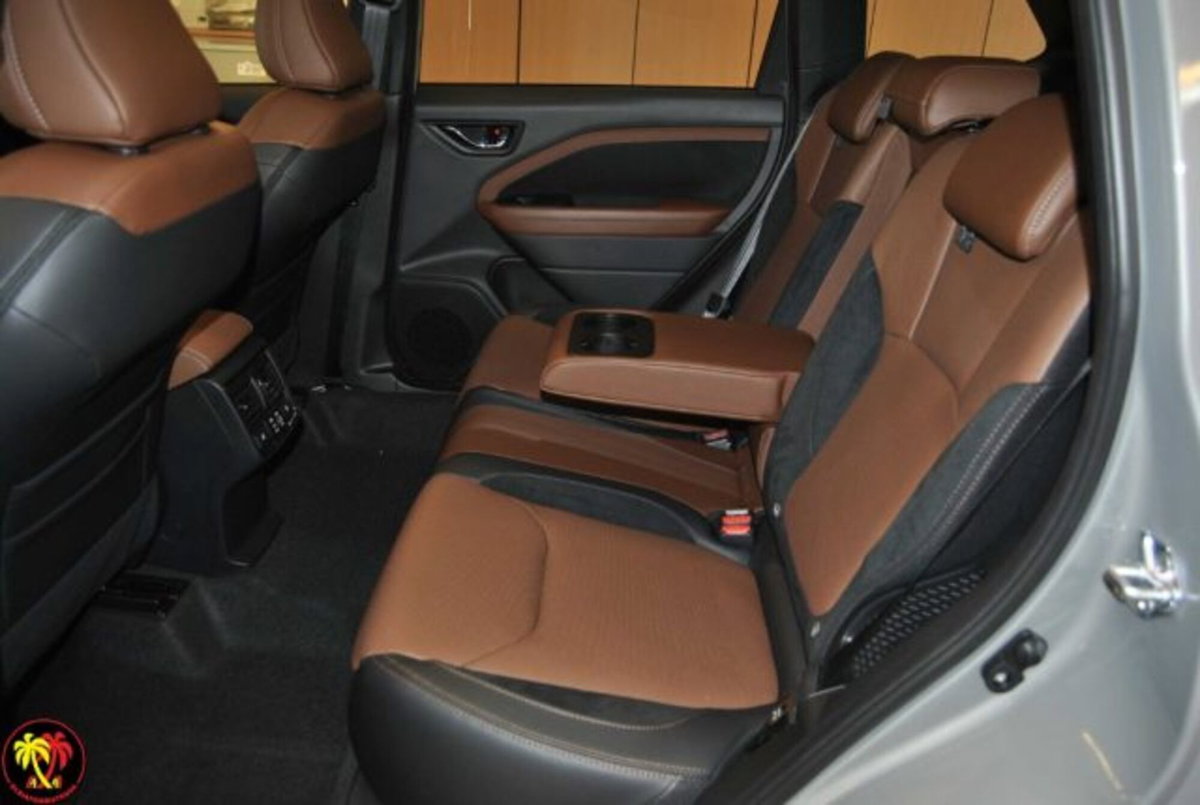 Subaru Forester 2.0i e-boxer Premium lineartronic (10)
