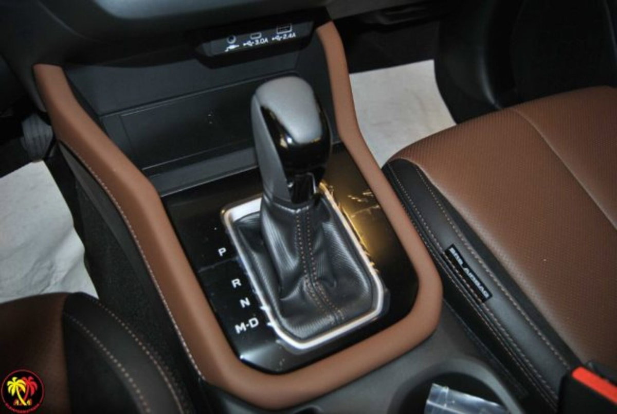 Subaru Forester 2.0i e-boxer Premium lineartronic (17)