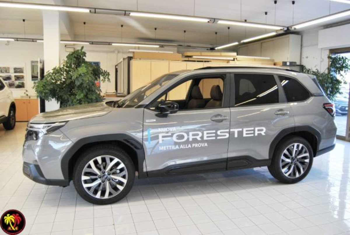 Subaru Forester 2.0i e-boxer Premium lineartronic (3)