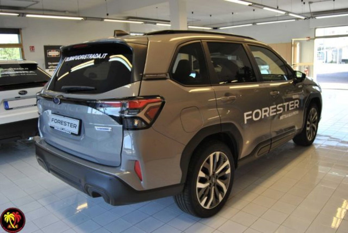 Subaru Forester 2.0i e-boxer Premium lineartronic (6)