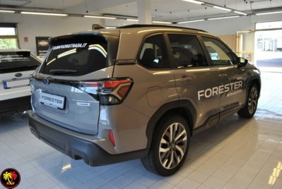 Subaru Forester 2.0i e-boxer Premium lineartronic (6)