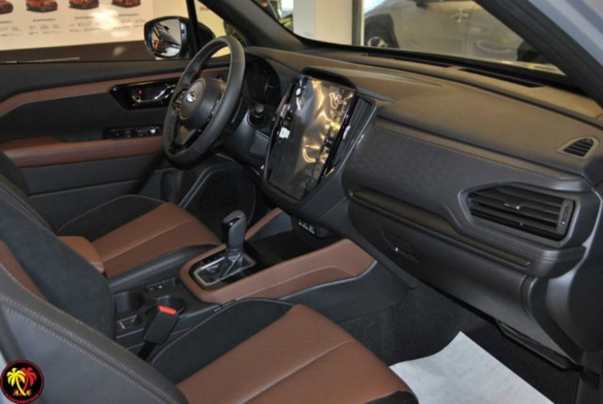 Subaru Forester 2.0i e-boxer Premium lineartronic (8)