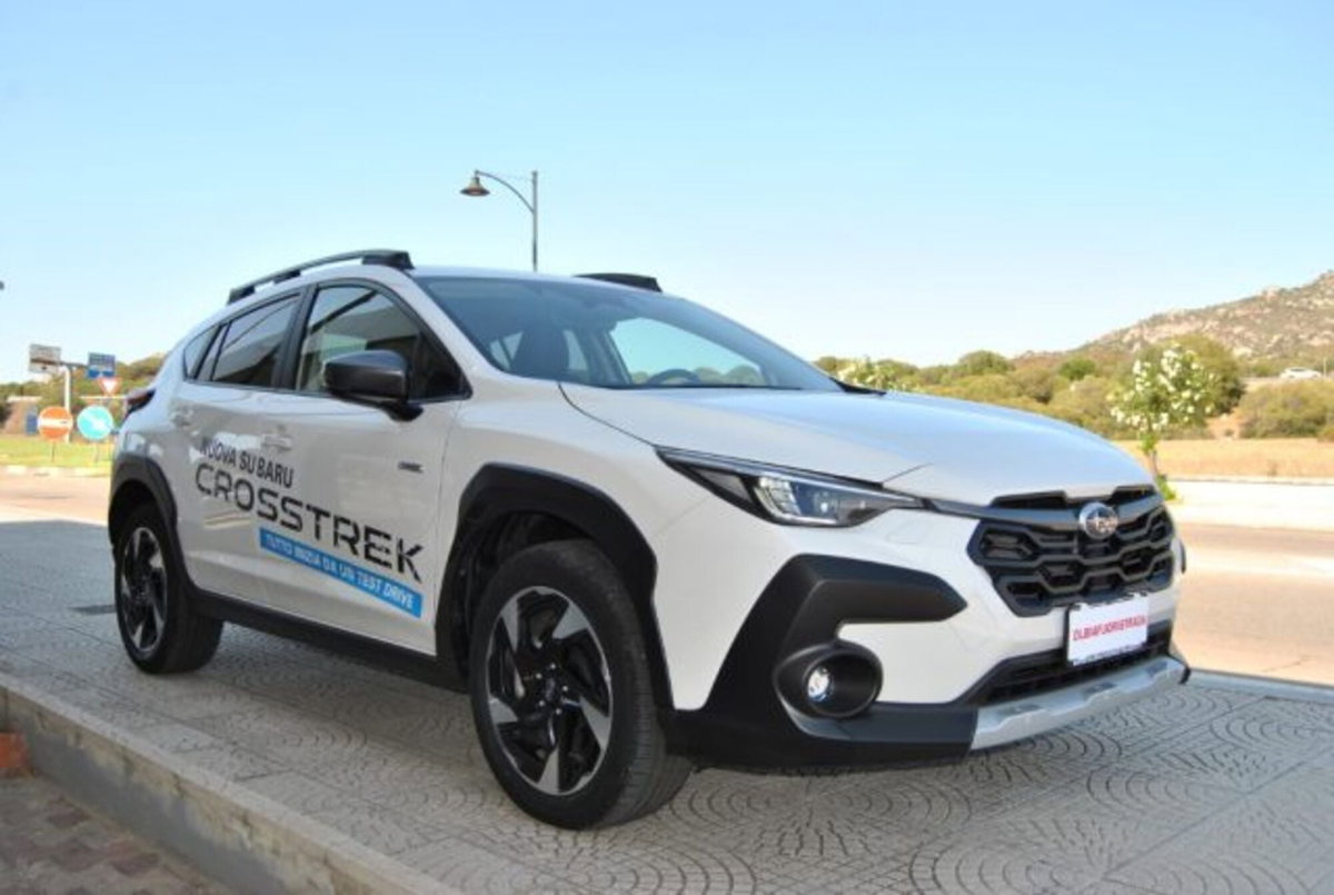 Subaru Crosstrek 2.0i e-boxer Style Xtra (13)