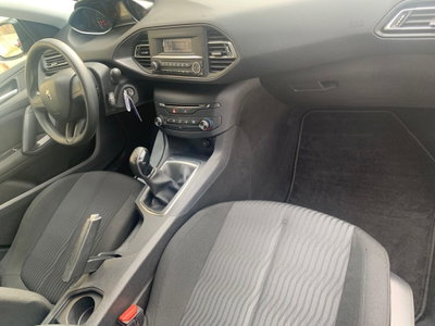 Peugeot 308 BlueHDi 100 S&S Business (20)