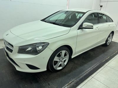 Mercedes-Benz CLA Shooting Brake 200 d Automatic Business usata