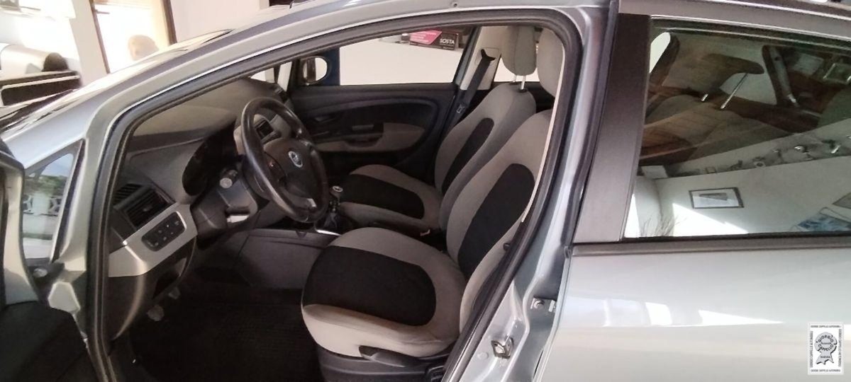 Fiat Grande Punto 1.4 5 porte Dynamic (4)