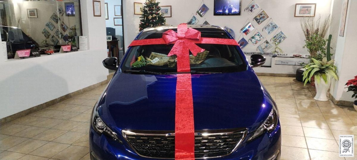 Peugeot 308 1.2 puretech t Allure s&s 130cv (7)