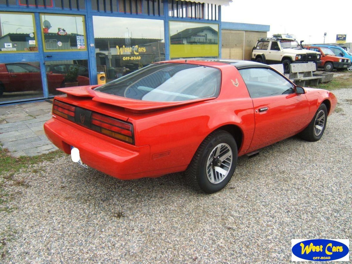 Pontiac Firebird Coupé 3.4 V6 (EU) (3)