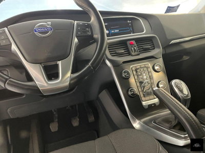 Volvo V40 Cross Country D2 1.6 Summum (7)