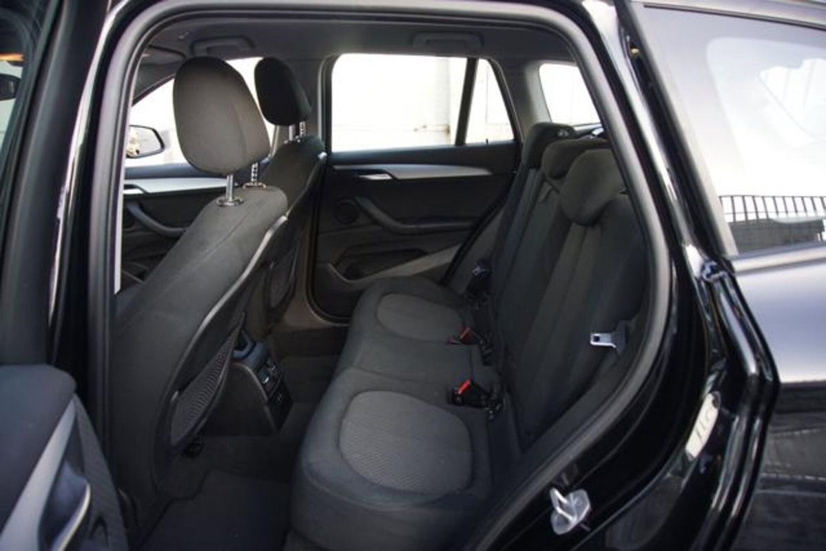 BMW X1 sDrive18d Business Advantage (11)