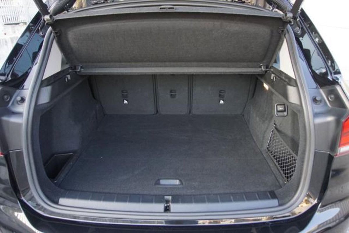BMW X1 sDrive18d Business Advantage (12)