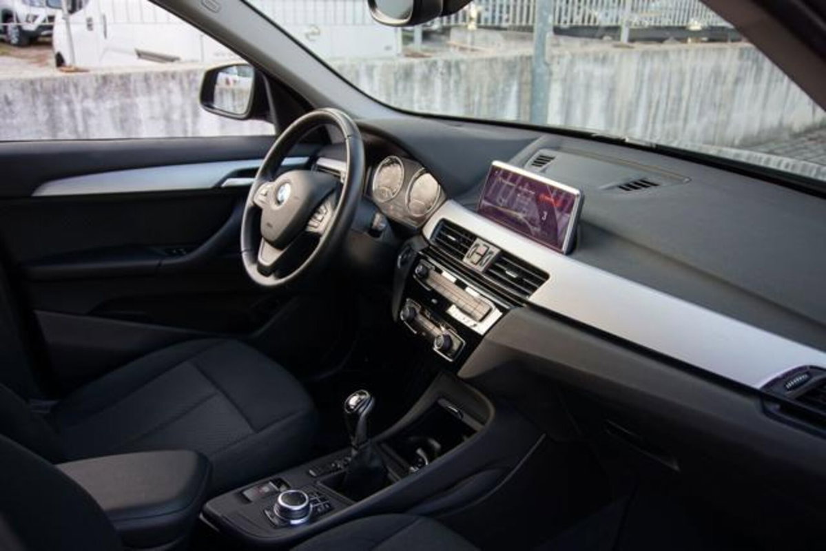 BMW X1 sDrive18d Business Advantage (9)