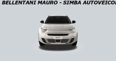 Fiat 600 1.2 hybrid La Prima 110cv auto nuova