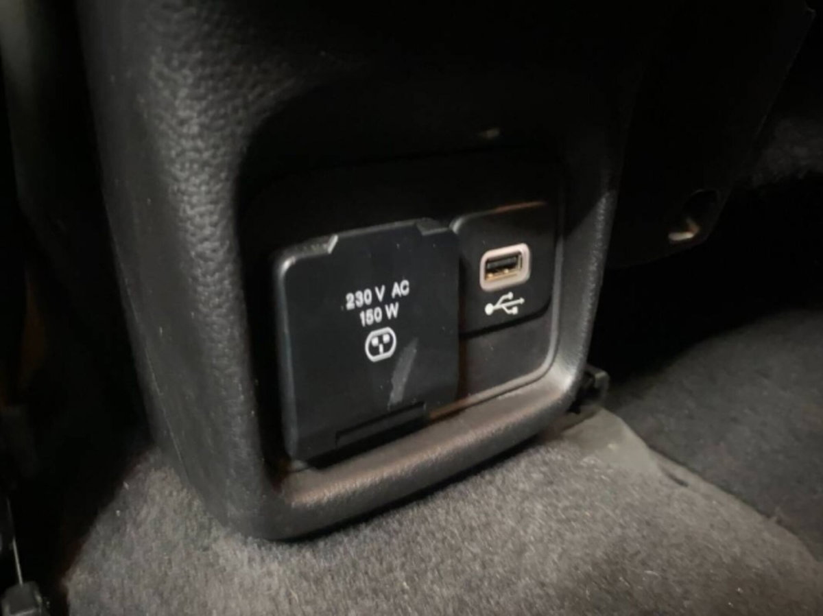 Jeep Compass 2.0 Multijet II 4WD Limited (19)