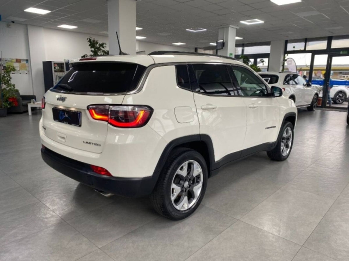 Jeep Compass 2.0 Multijet II 4WD Limited (6)